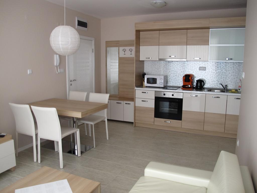 Nedev'S Apartments In Kavatsi Area Süzebolu Oda fotoğraf