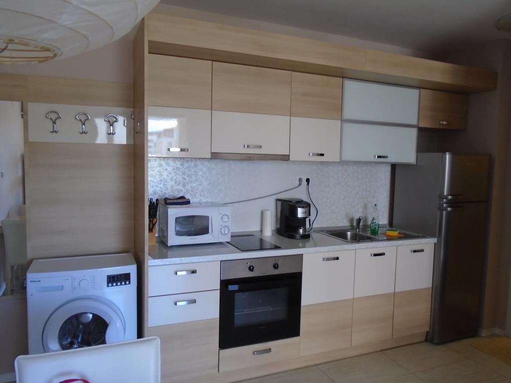 Nedev'S Apartments In Kavatsi Area Süzebolu Dış mekan fotoğraf